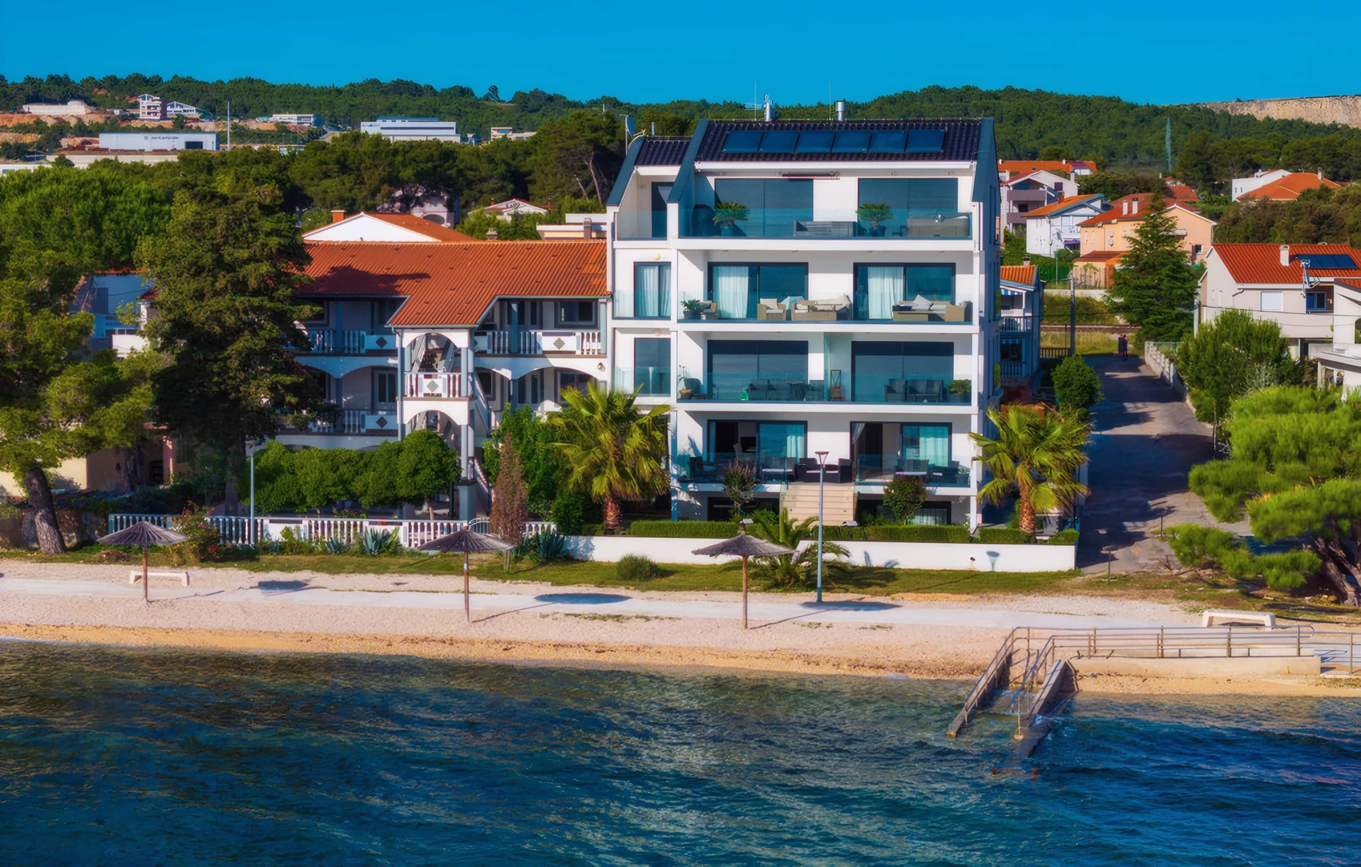 Apartment Bibinje bei Zadar von oben – direkt am Sandstrand der Adria, Kroatien